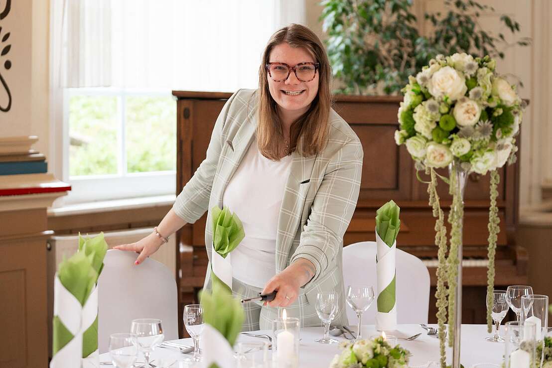 Ich bin eure Wedding DAY Managerin auch an dem großen Tag und begleite euch stressfrei und die ganze Verantwortung kommt zu mir 