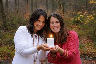 Satyadevi und Yogita eröffnen dir mystische Tore in der Natur