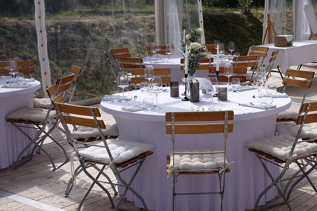 Bestuhlung Eventzelt