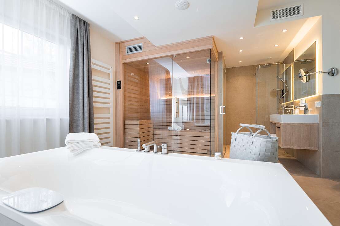 Private-Spa-Suite