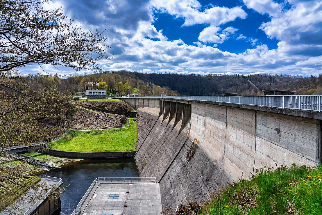 Staumauer der Wendefurth-Talsperre
