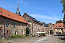 Klosteranlage im Sommer