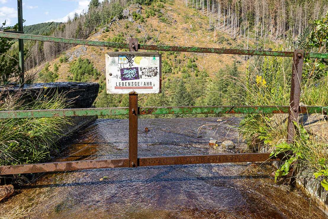 oberhalb des Wasserfalls Romkerhall