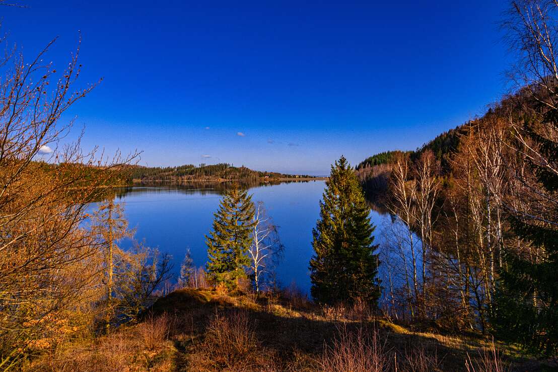 Blick über den Granestausee am Spätsommerabend