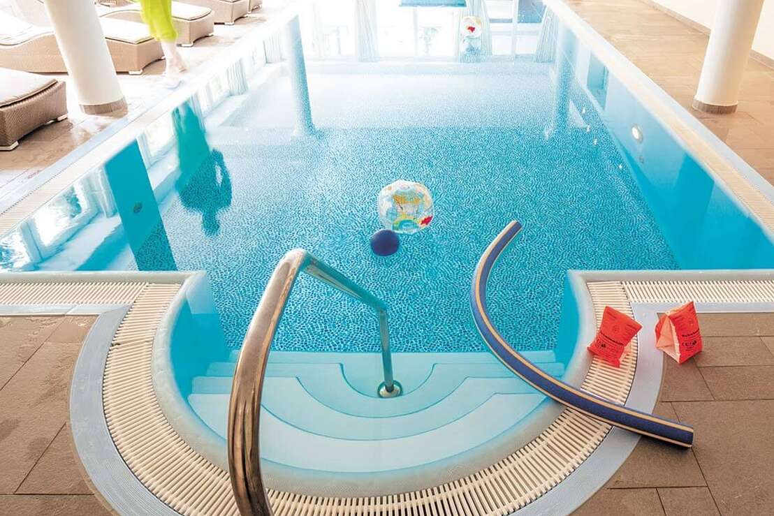 Familien-Schwimmbad "Wildwasser"