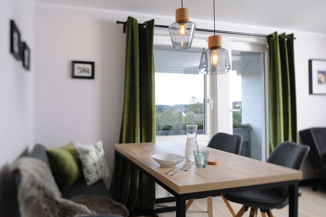 Apartment mit Balkon