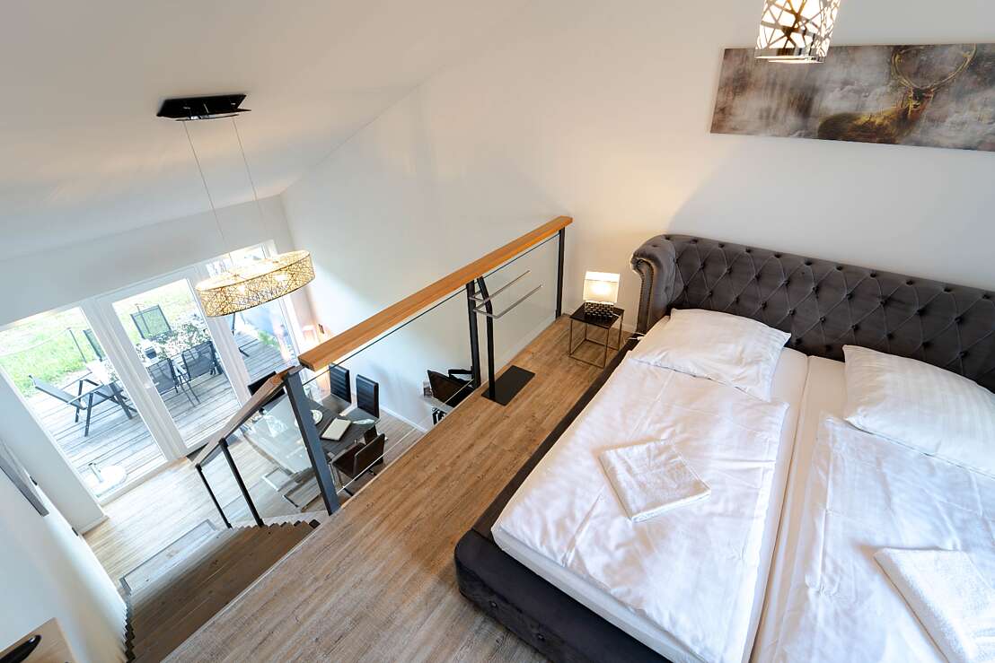 Loft 1 - Hole in One