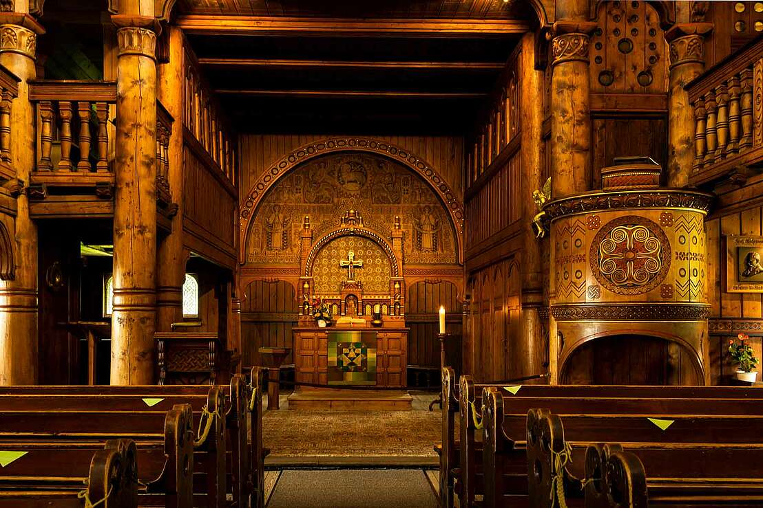 Altarraum der Gustav Adolf Stabkirche in Goslar Hahnenklee