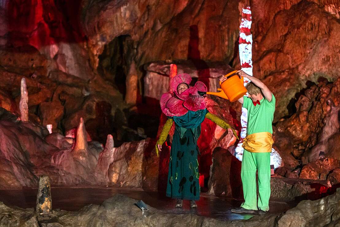 Im Goethesaal der Baumannshöhle finden regelmäßig Theatervorstellungen statt, hier "Der kleine Prinz".