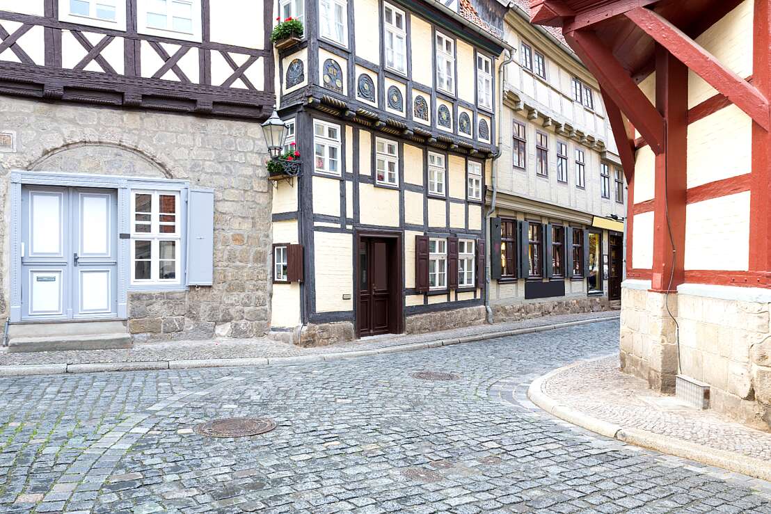 Spürbare Geschichte wohin man sieht