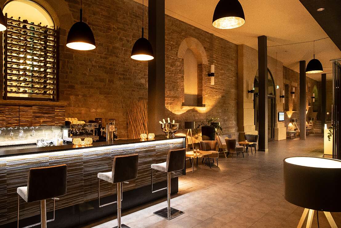 Lobby- und Barbereich