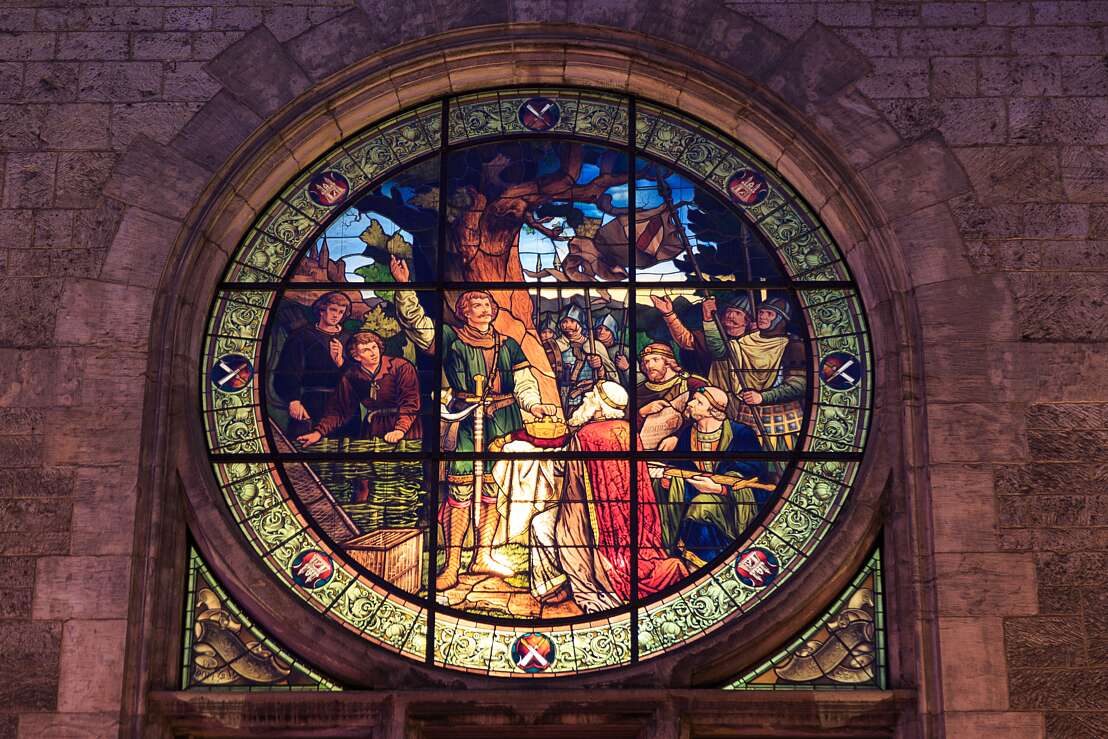 Krönungsfenster am Rathaus