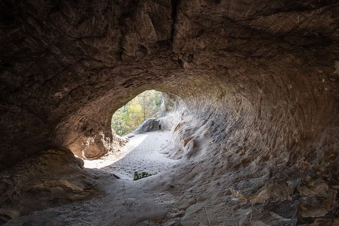 Sandsteinhöhle am Hamburger Wappen