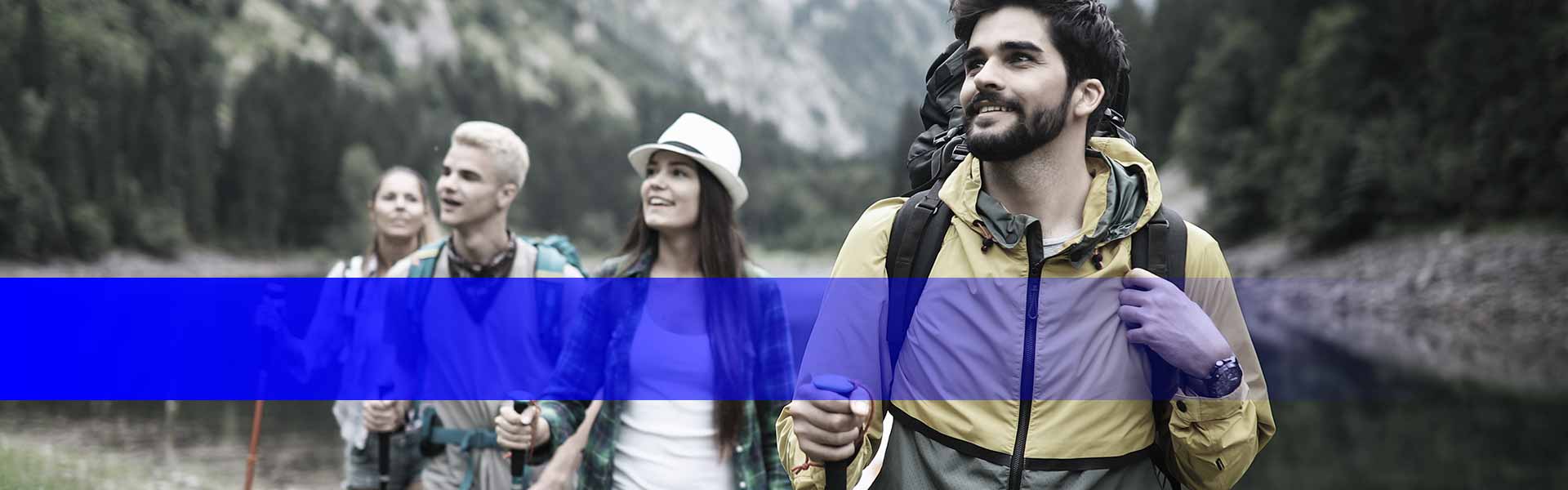 Kategorie Events Natur | Exkursionen - Eine Wandergruppe bestaunt die Landschaft